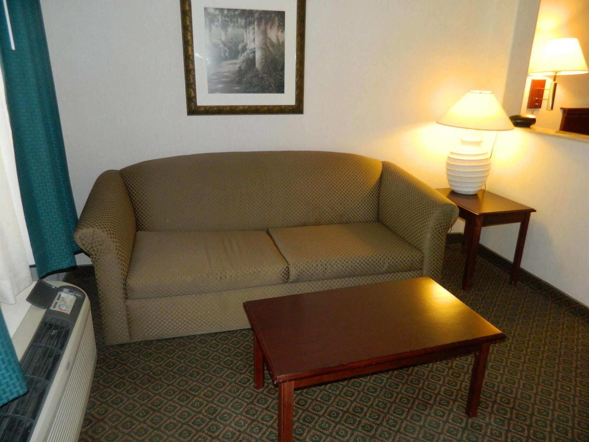 Capital Suites Blythe Extérieur photo
